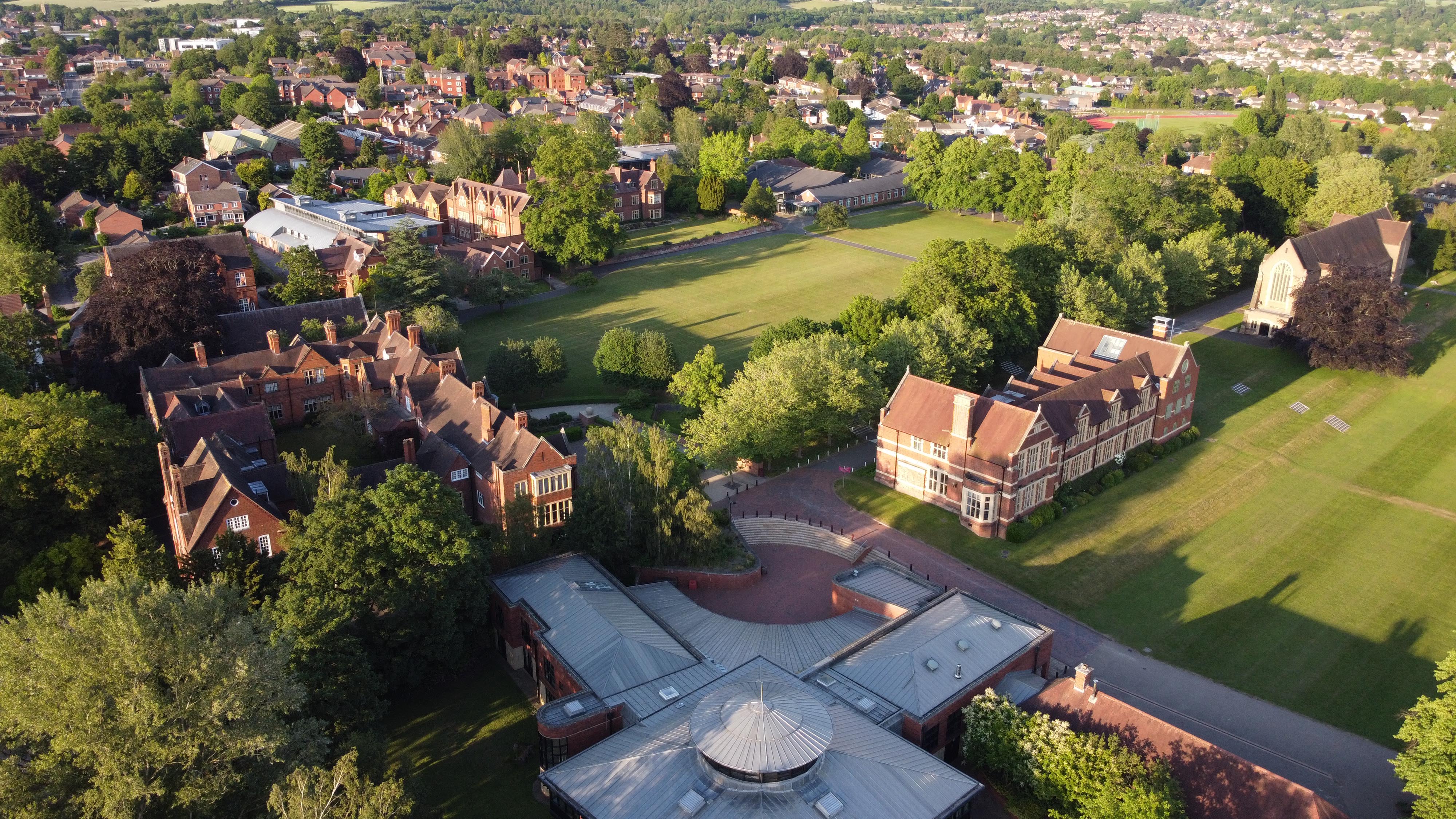 University of London (UOL)